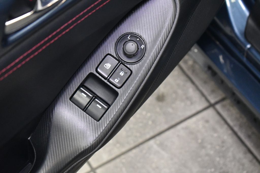 Thumbnail: 2016 Mazda MX-5 Miata - 13