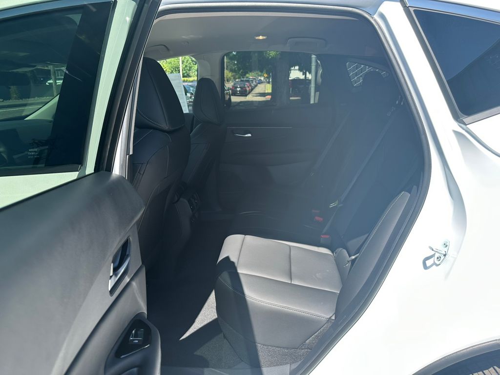 2025 Nissan Murano SV