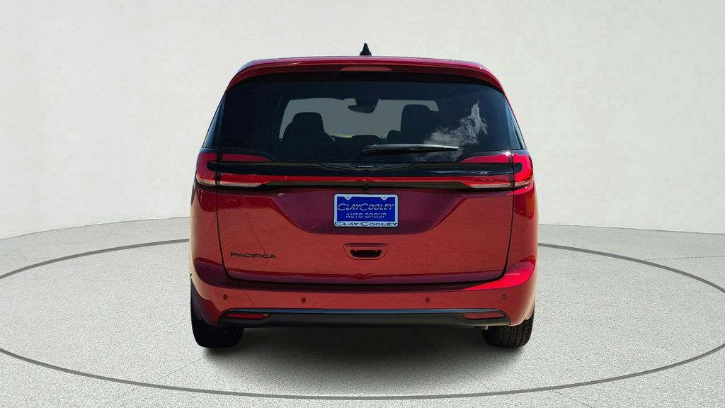 2026 Chrysler Pacifica