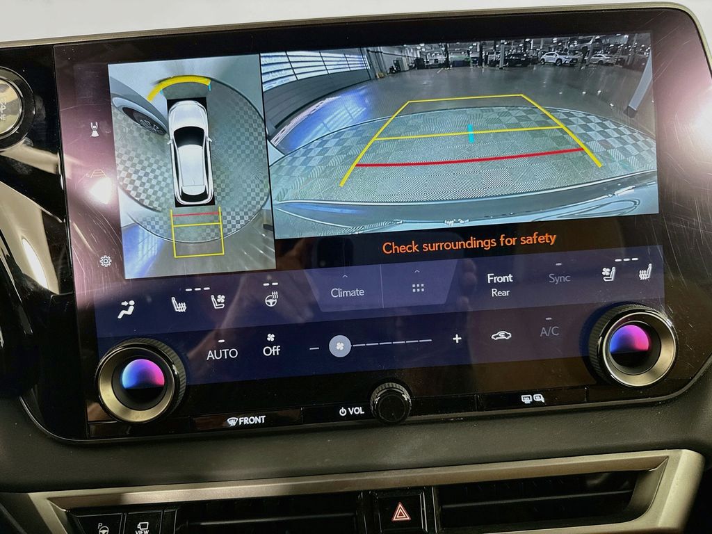 Thumbnail: 2024 Lexus RX - 14