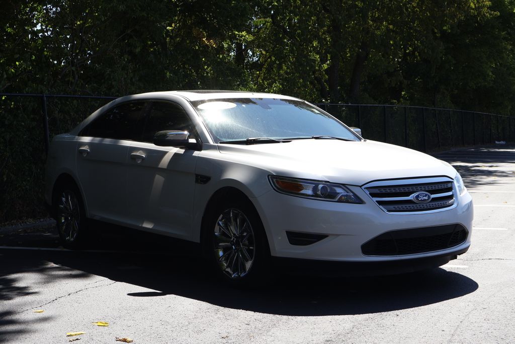 Thumbnail: 2012 Ford Taurus - 10