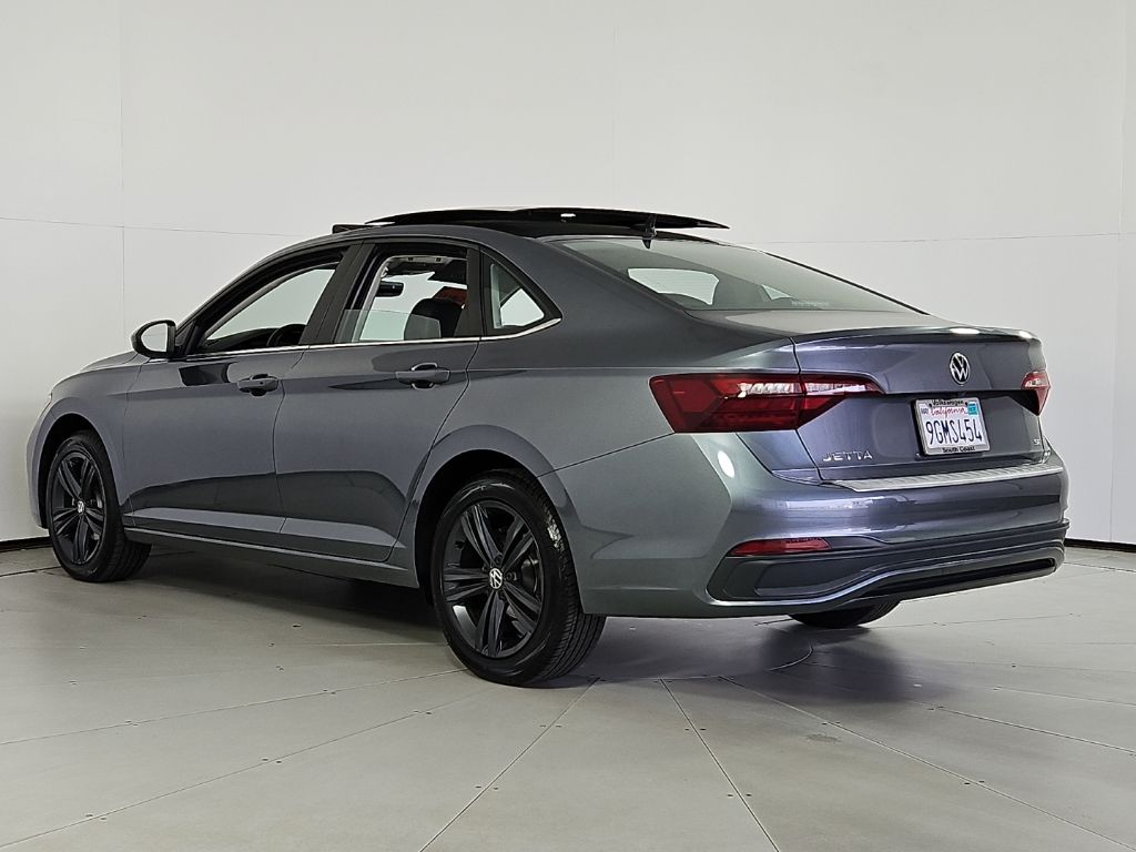 Thumbnail: 2023 Volkswagen Jetta - 9
