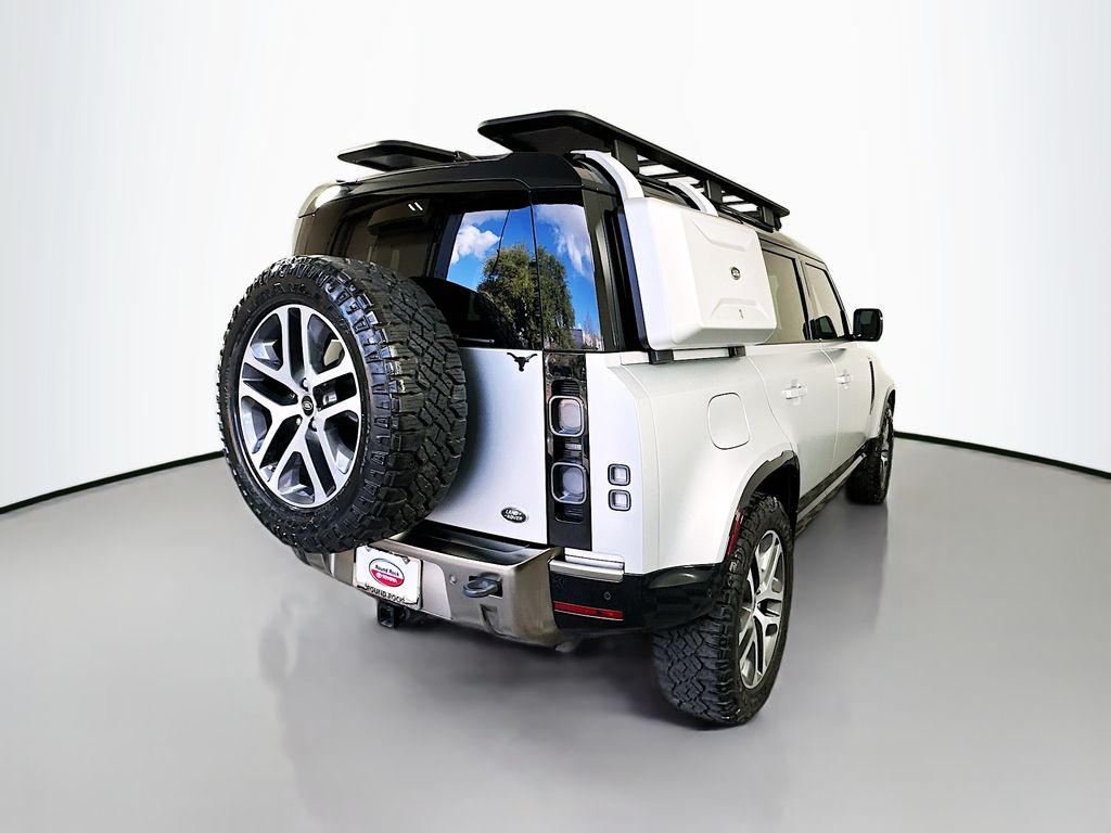 Thumbnail: 2020 Land Rover Defender - 5