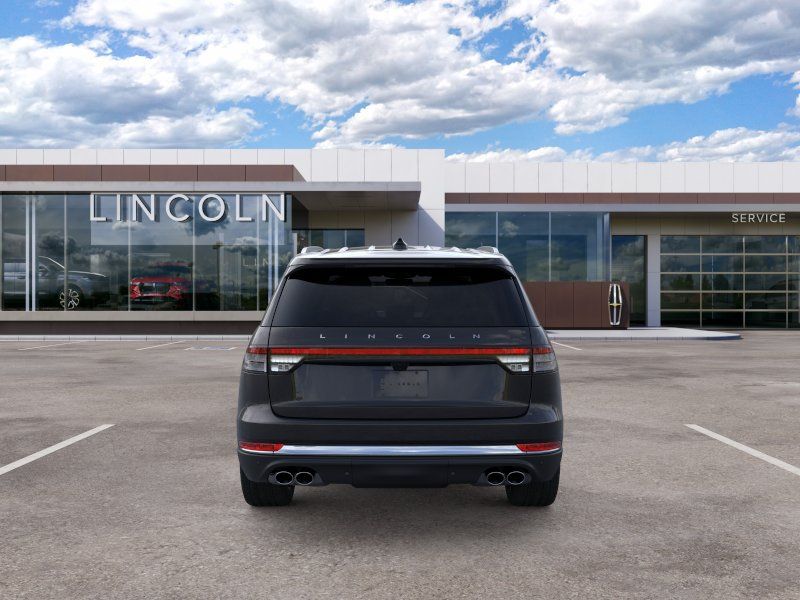 New 2026 Infinite Black Metallic Clearcoat Lincoln Reserve image 5