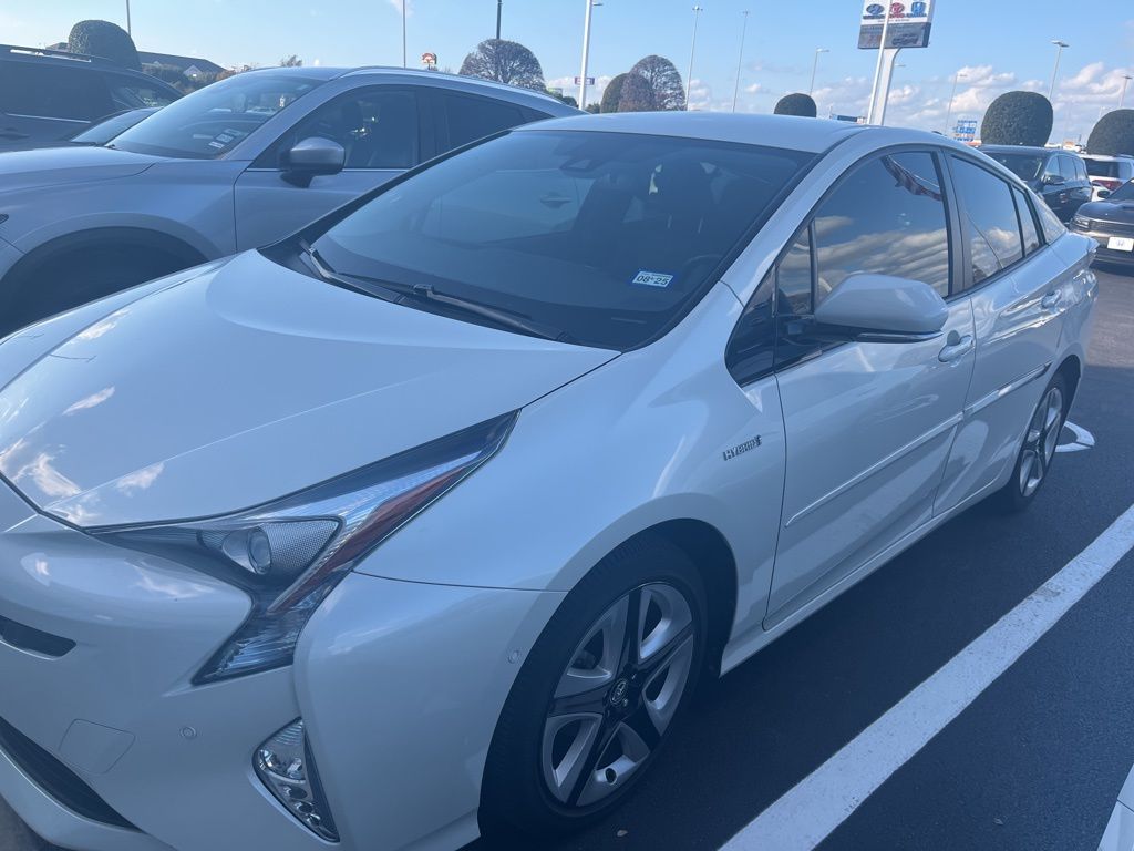 2018 Toyota Prius Three Touring 6