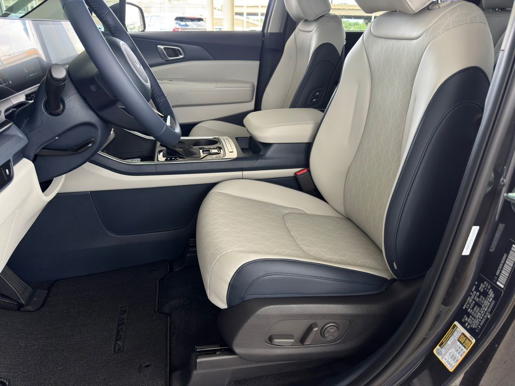 2026 Kia Carnival EX Gray at Community Kia