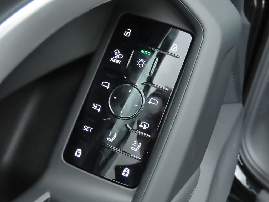 2025 Audi Q5 Premium 25
