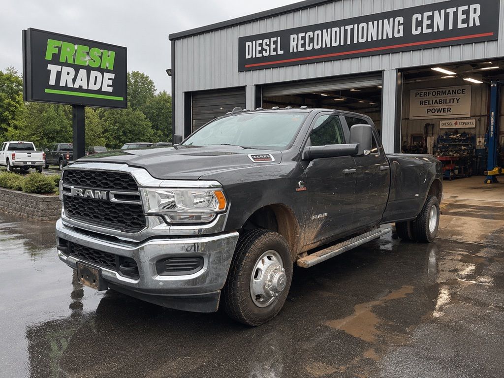 2020 RAM 3500 Tradesman 4X4 Crew Cab LWB's photo