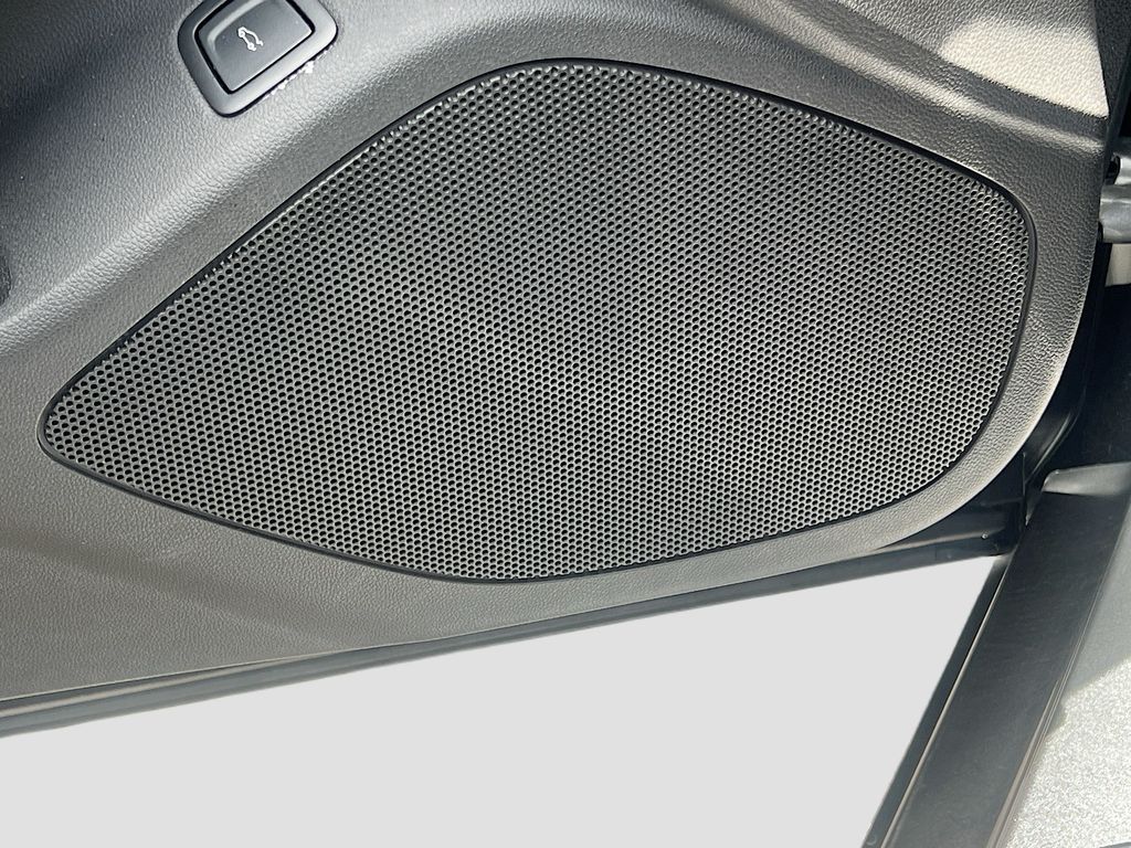 Used 2025 Silver Cadillac V-Series image 19