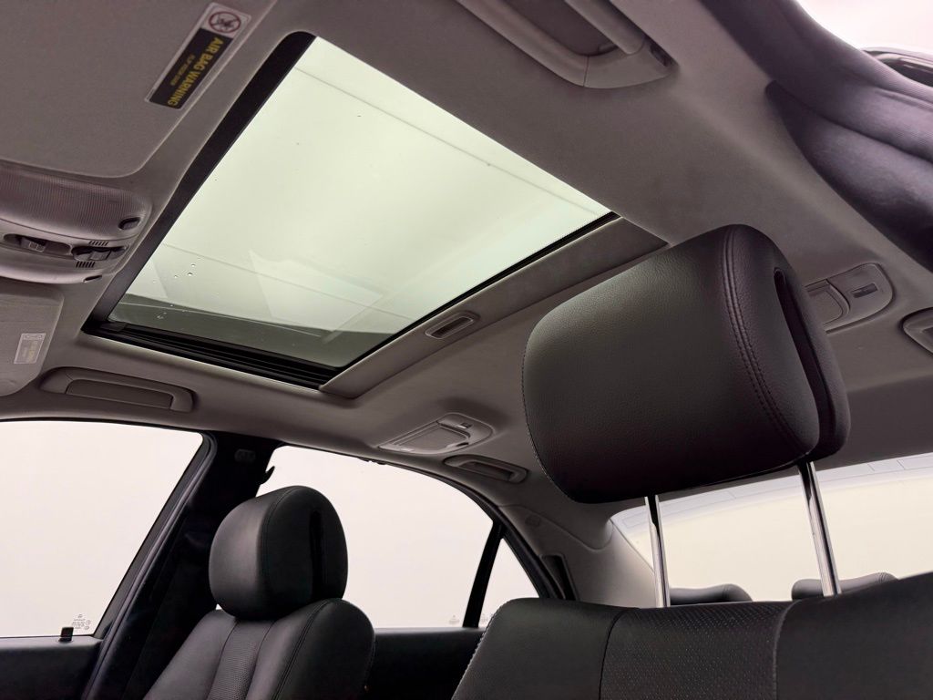 Thumbnail: 2003 Mercedes-Benz S-Class - 24