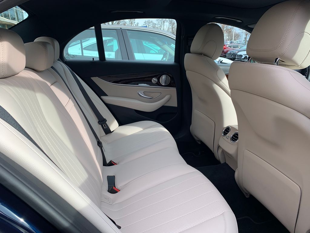 Thumbnail: 2019 Mercedes-Benz E-Class - 27