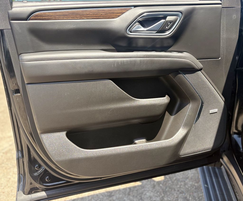 2023 Chevrolet Tahoe High Country - 8