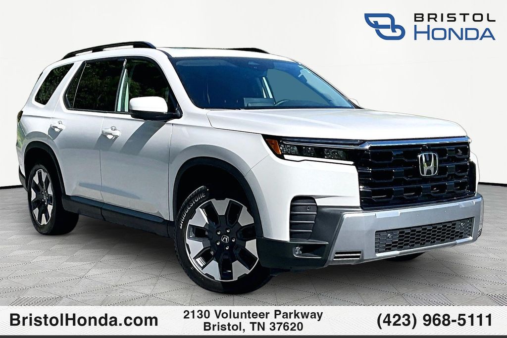 Platinum White Pearl 2026 Honda Pilot SUV / Crossover All-Wheel Drive Automatic