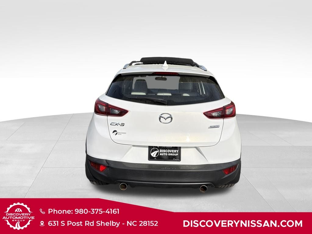 View vehicle photo 7