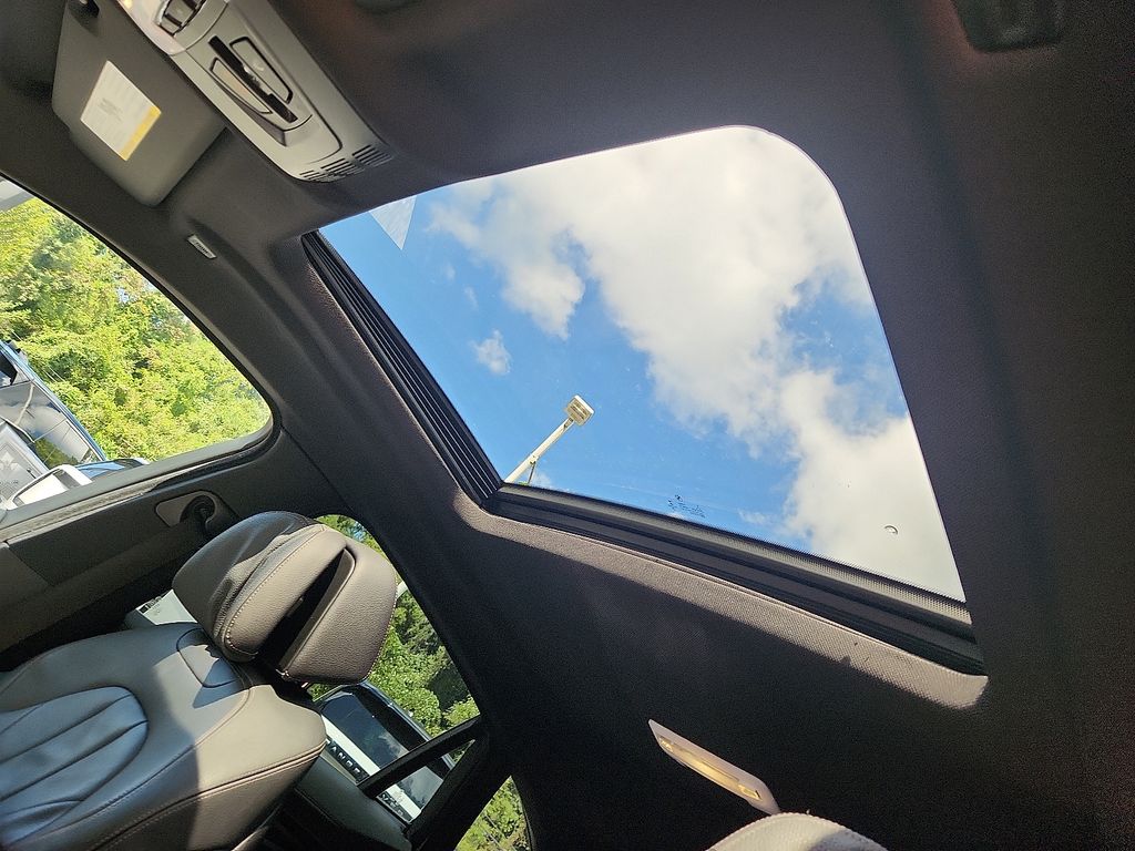 Thumbnail: 2019 BMW X6 - 14