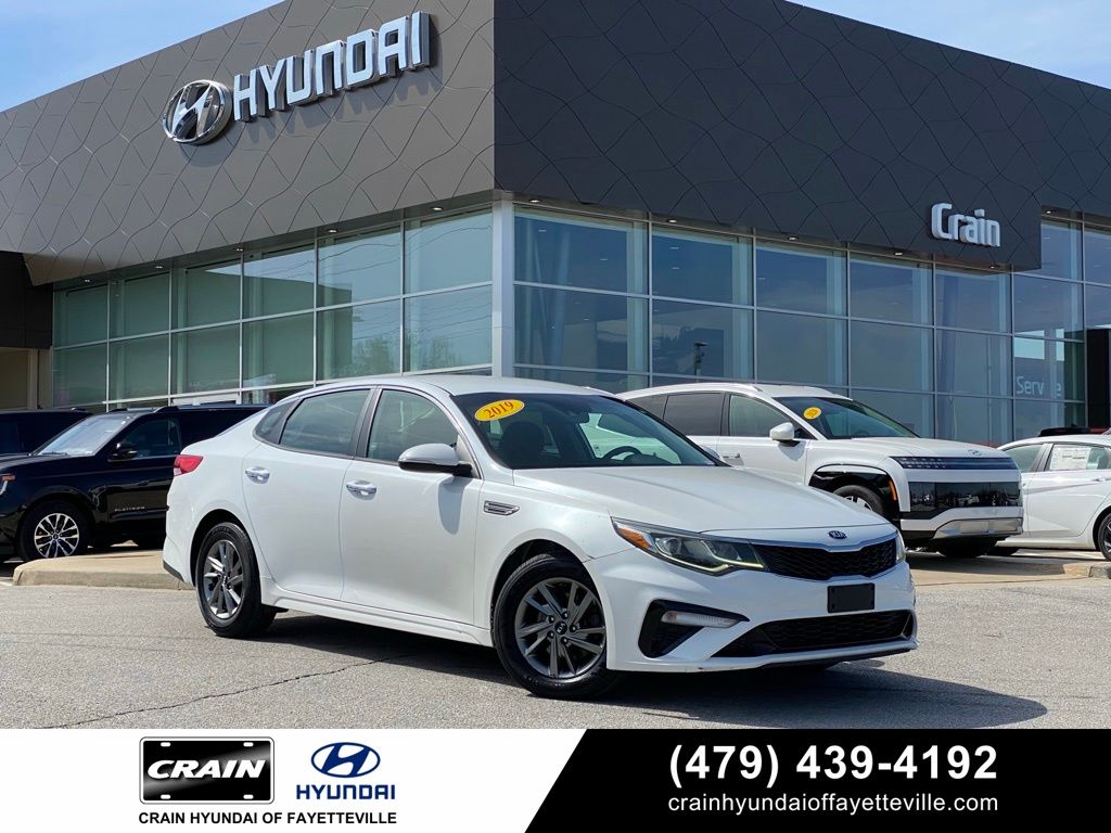 2019 Kia Optima LX FWD