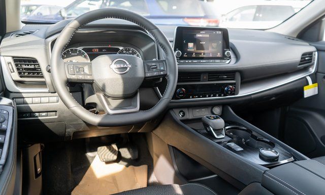 2026 Nissan Rogue SV - 10