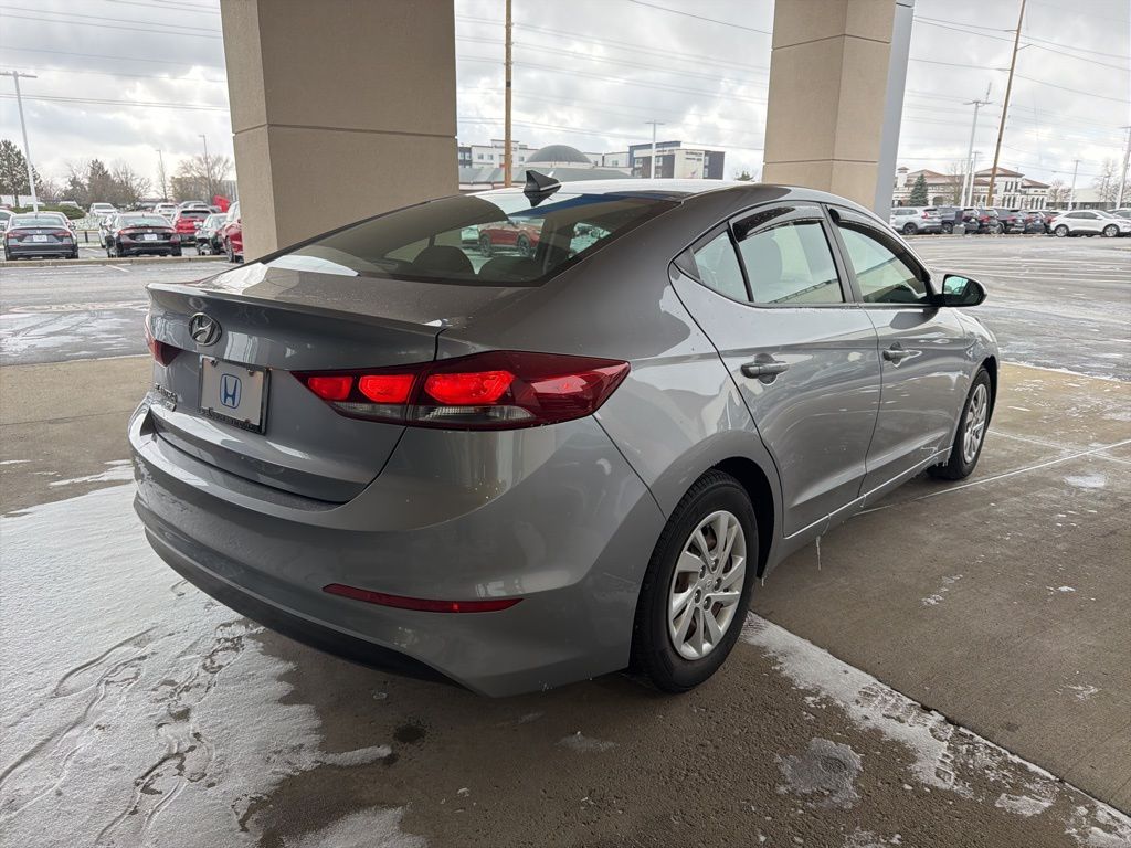 Thumbnail: 2017 Hyundai Elantra - 5