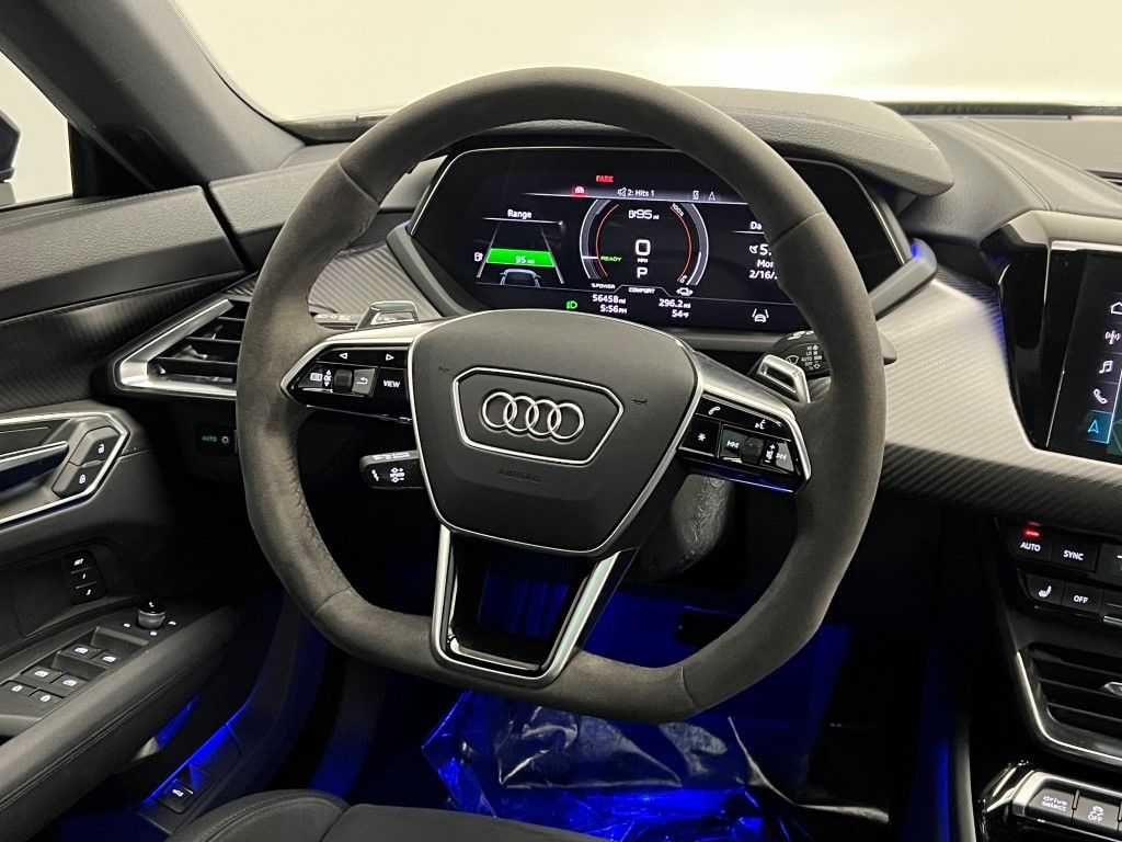 Thumbnail: 2023 Audi e-tron GT - 20