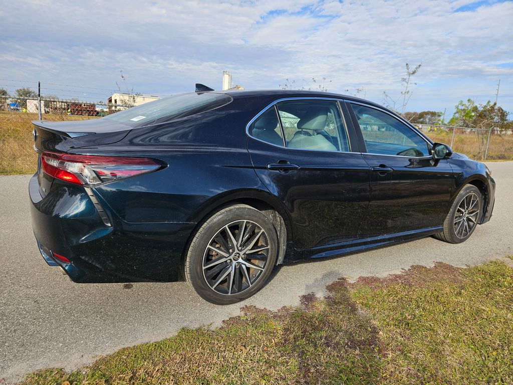 2021 Toyota Camry SE 5