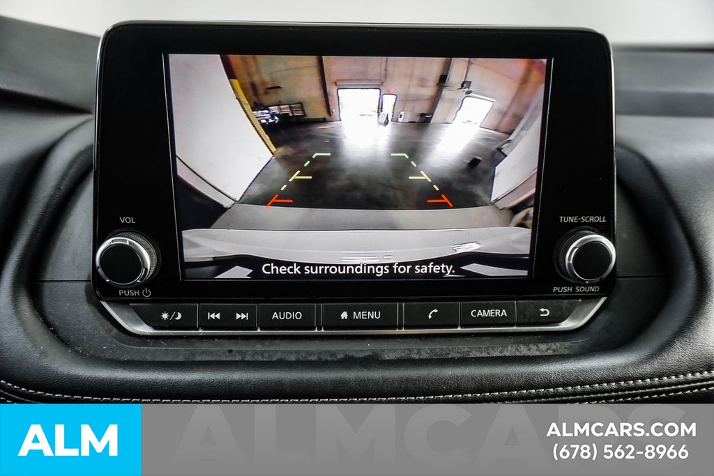 Used 2024 White Nissan S image 34