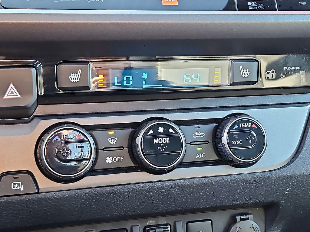 Thumbnail: 2018 Toyota Tacoma - 19