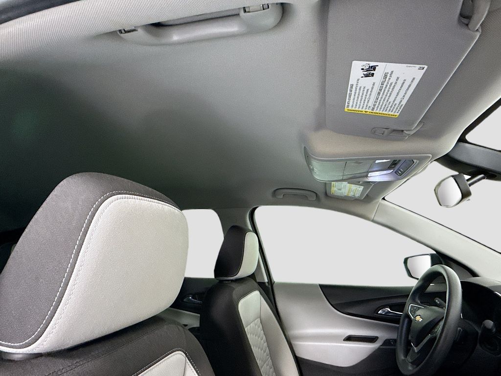 Thumbnail: 2018 Chevrolet Equinox - 18