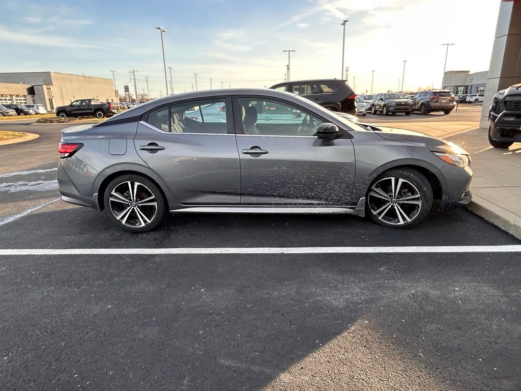 2021 Nissan Sentra SR 2