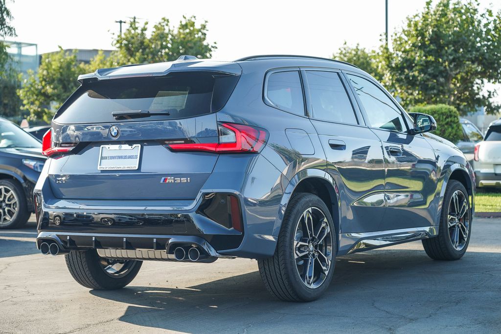 2024 BMW X1 M35i 8