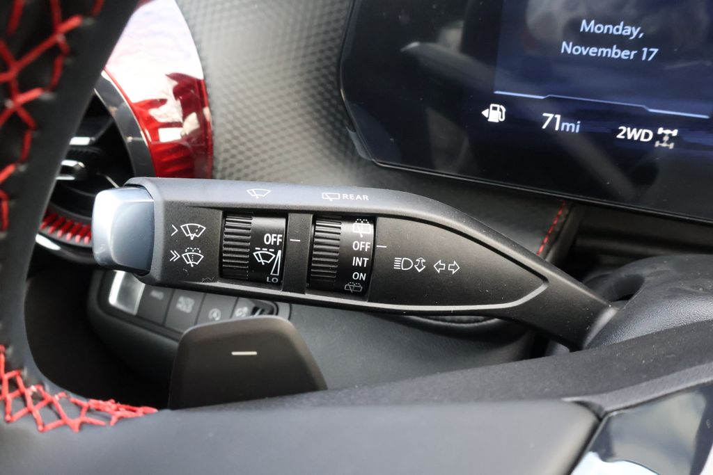 Thumbnail: 2026 Chevrolet Equinox - 25