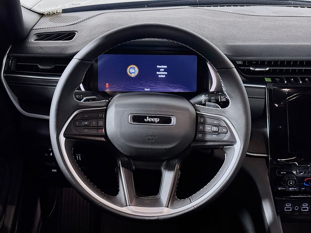 2025 Jeep Grand Cherokee Laredo X