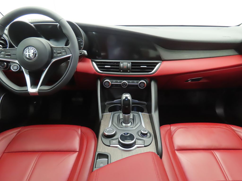 2019 Alfa Romeo Giulia Ti 13