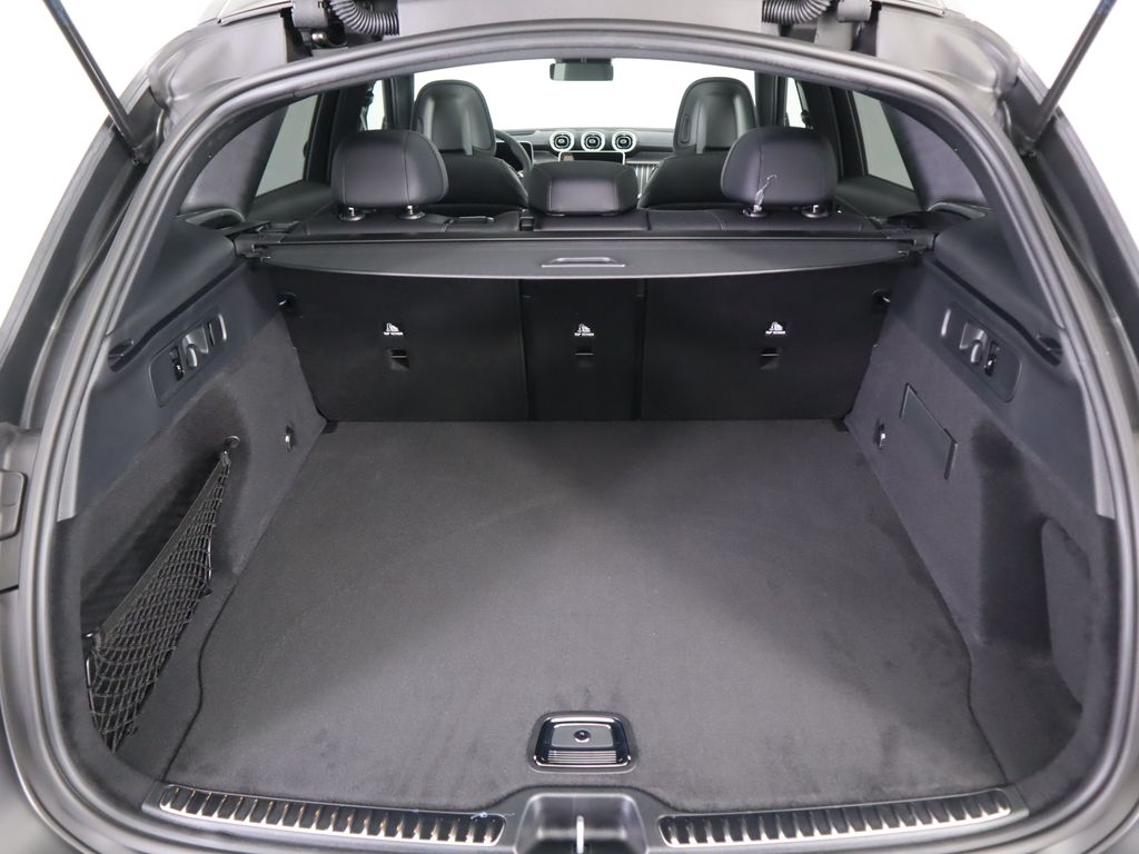 Thumbnail: 2026 Mercedes-Benz GLC - 30