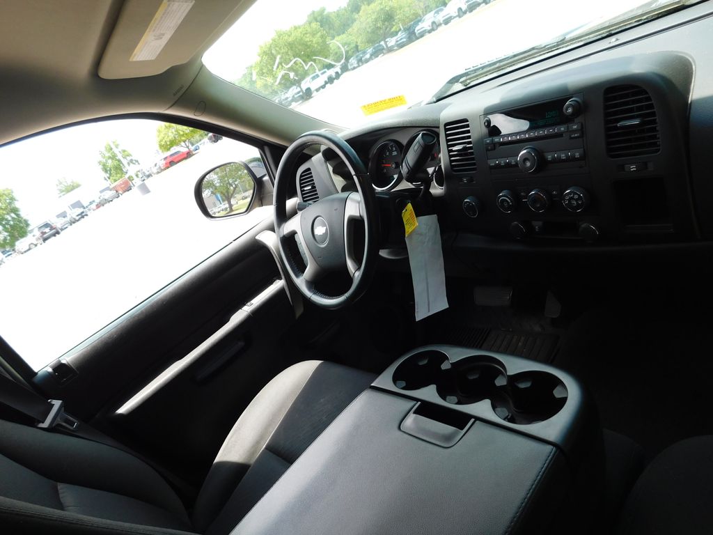 Thumbnail: 2013 Chevrolet Silverado 1500 - 6