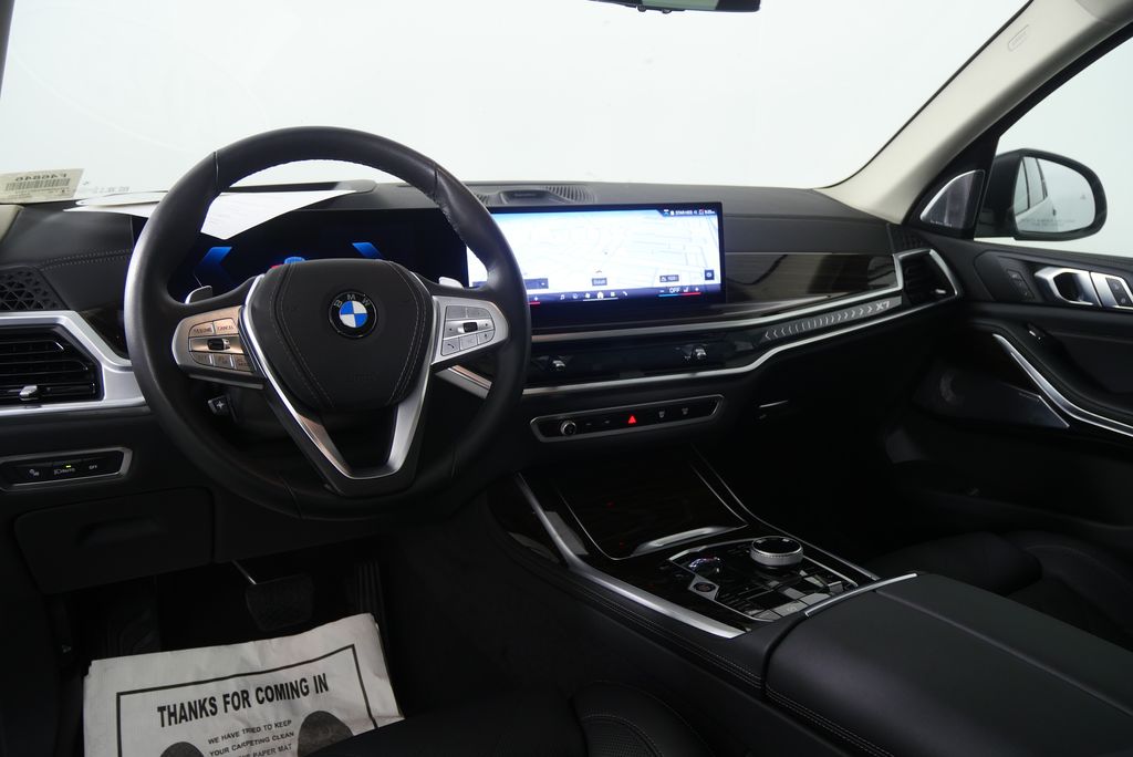 Thumbnail: 2025 BMW X7 - 22