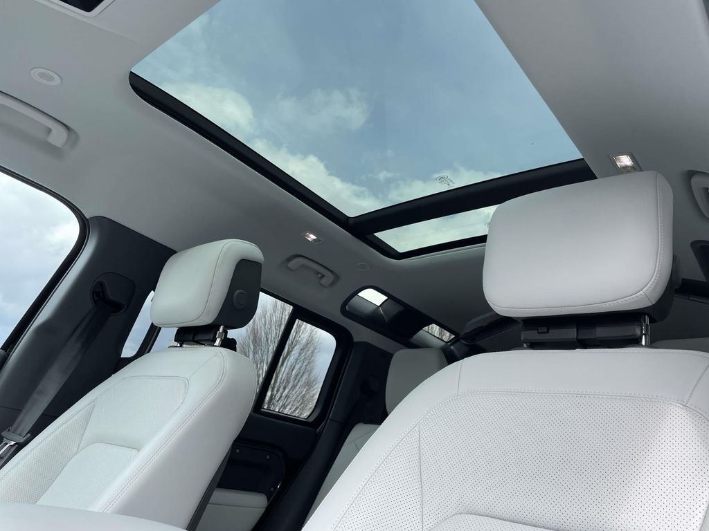 New 2026 Gray Land Rover S image 16