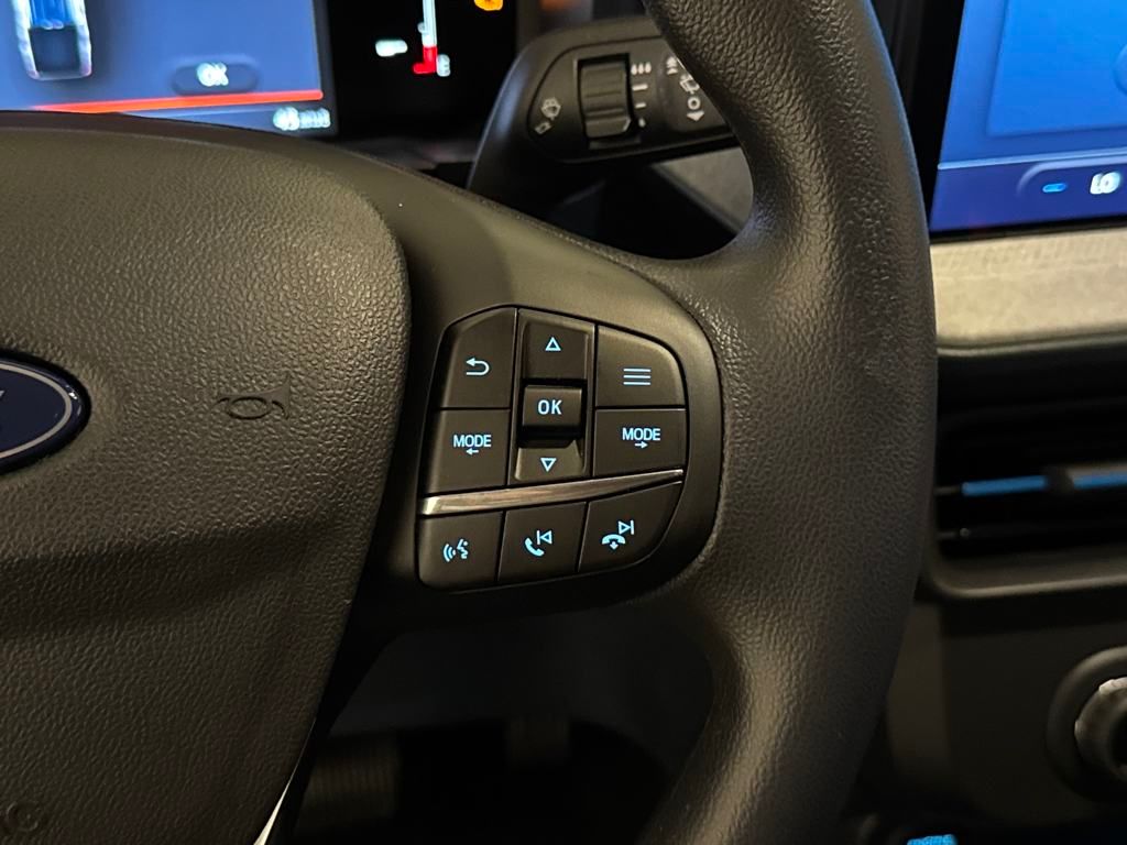 2025 Ford Maverick XLT photo 18