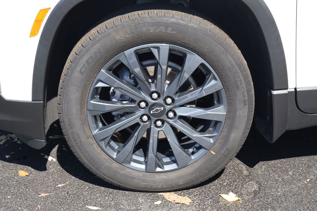 Thumbnail: 2023 Chevrolet Traverse - 13