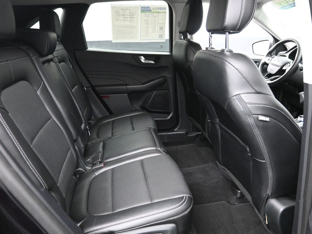 Certified Used 2022 Black Ford SEL image 8