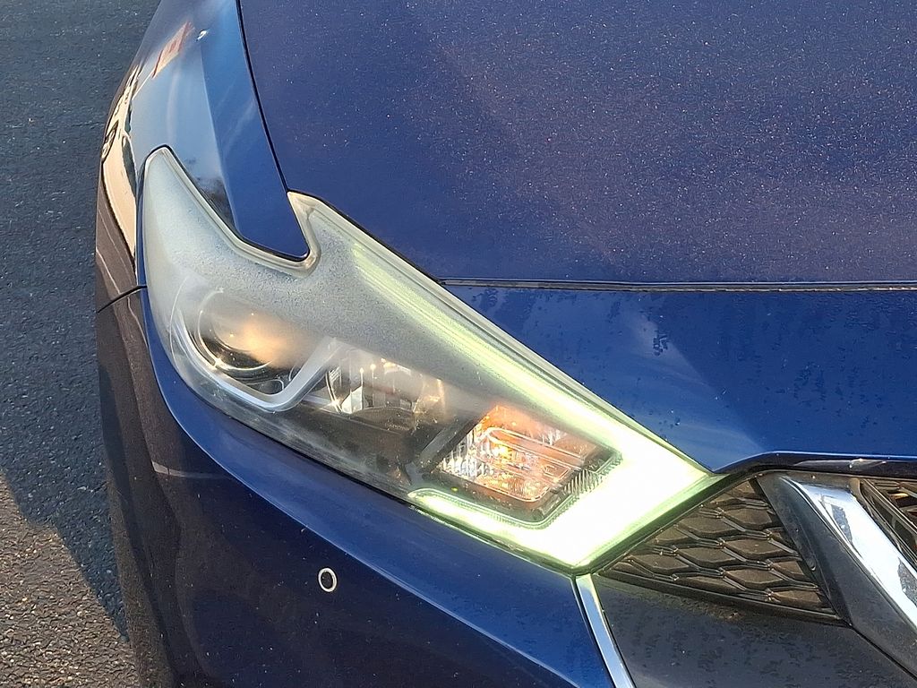 Thumbnail: 2018 Nissan Maxima - 9