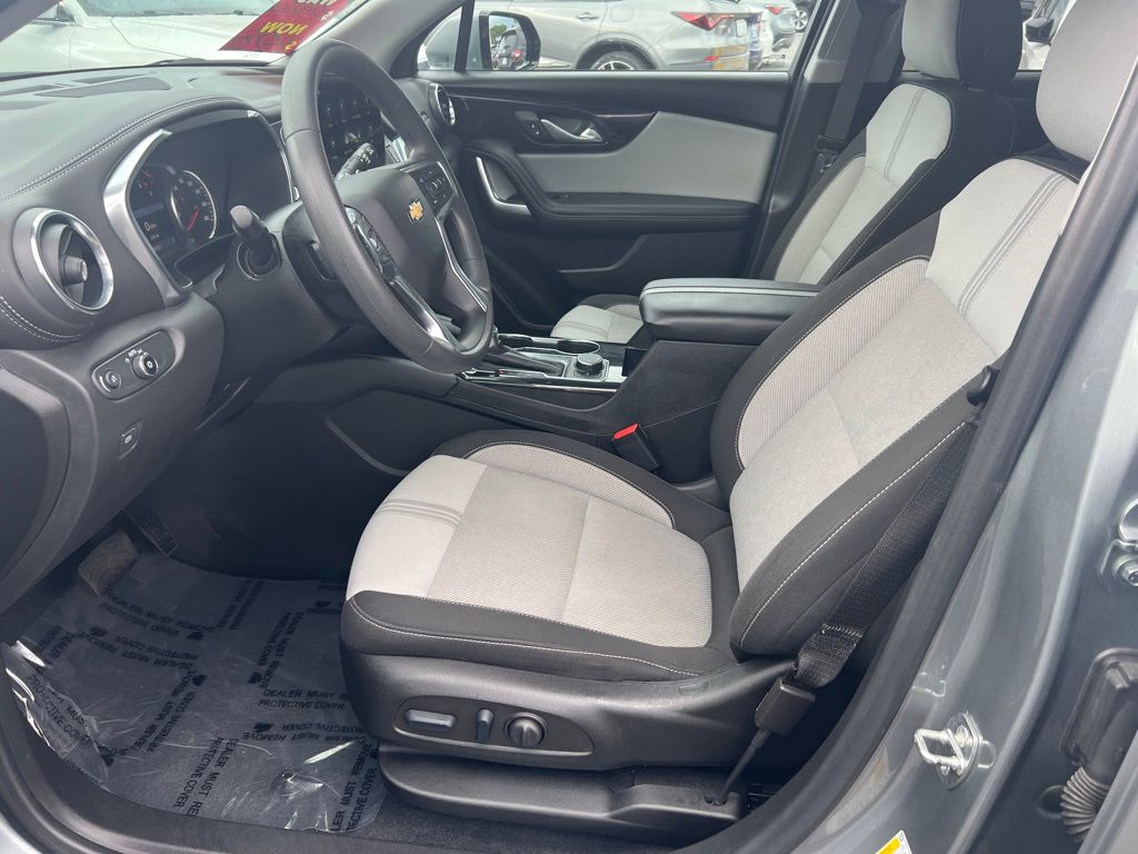 Thumbnail: 2023 Chevrolet Blazer - 14