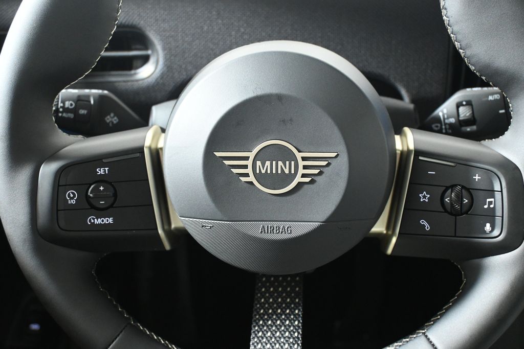 Thumbnail: 2026 MINI Cooper - 19