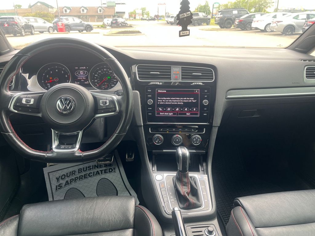 2021 Volkswagen Golf Gti 2.0T SE photo