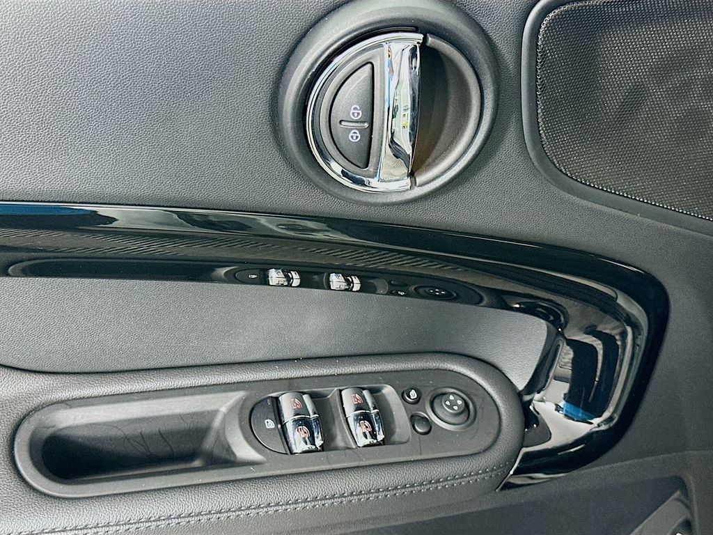 Thumbnail: 2023 MINI Cooper Countryman - 18