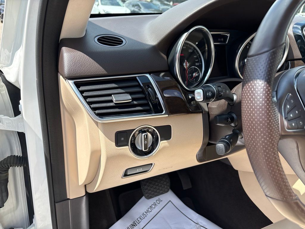 Thumbnail: 2018 Mercedes-Benz GLE - 14