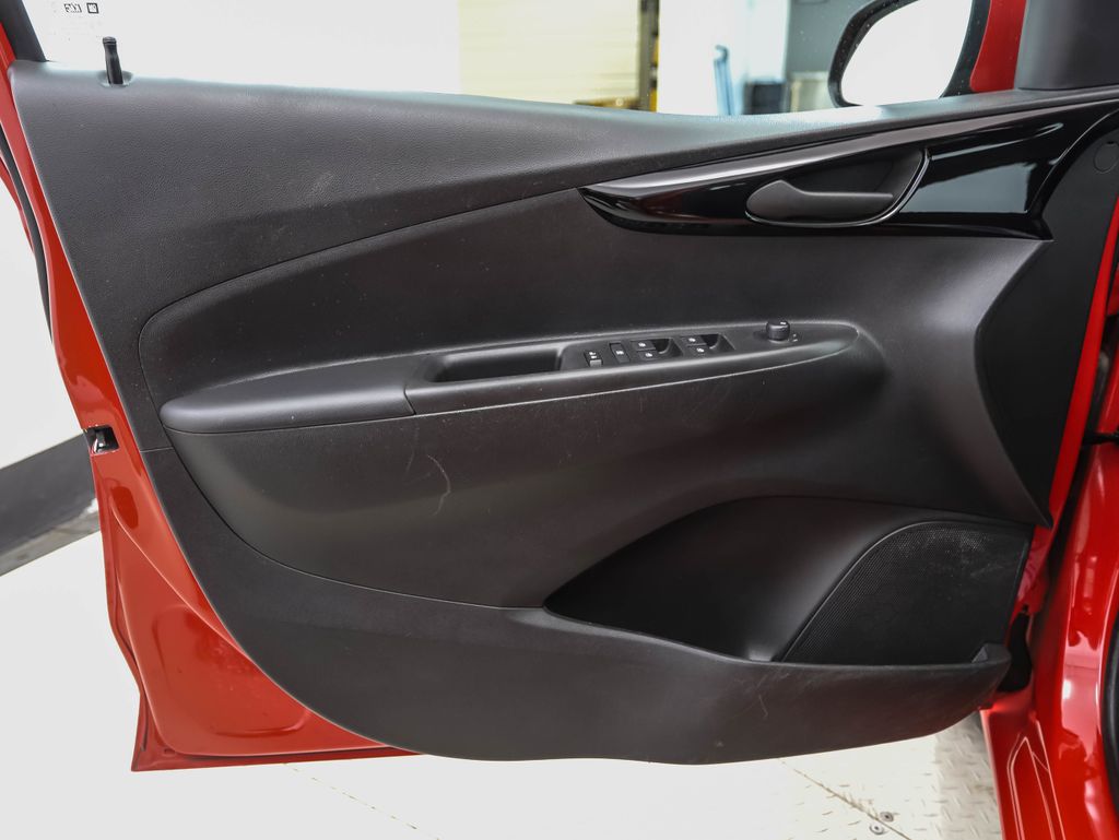 Thumbnail: 2017 Chevrolet Spark - 8