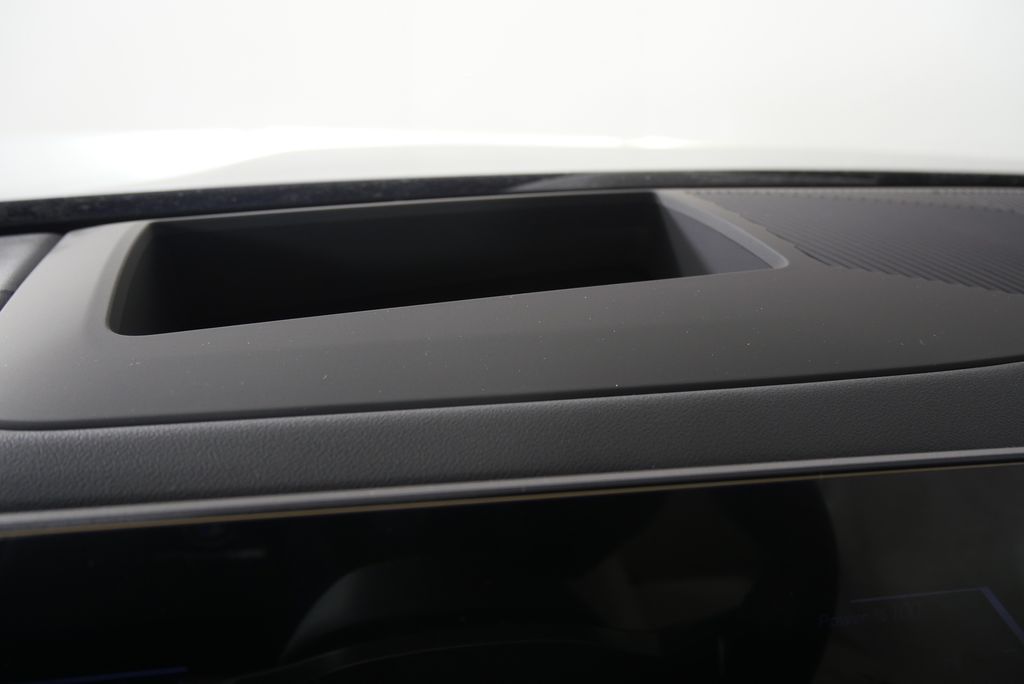 Thumbnail: 2026 BMW 5 Series - 21