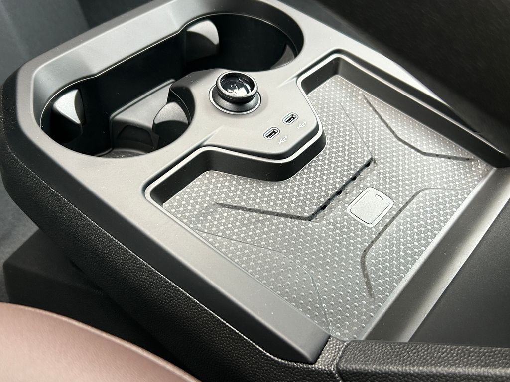 Thumbnail: 2026 BMW iX - 29