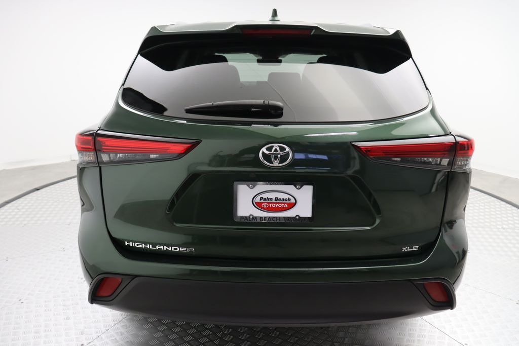 2023 Toyota Highlander XLE 10