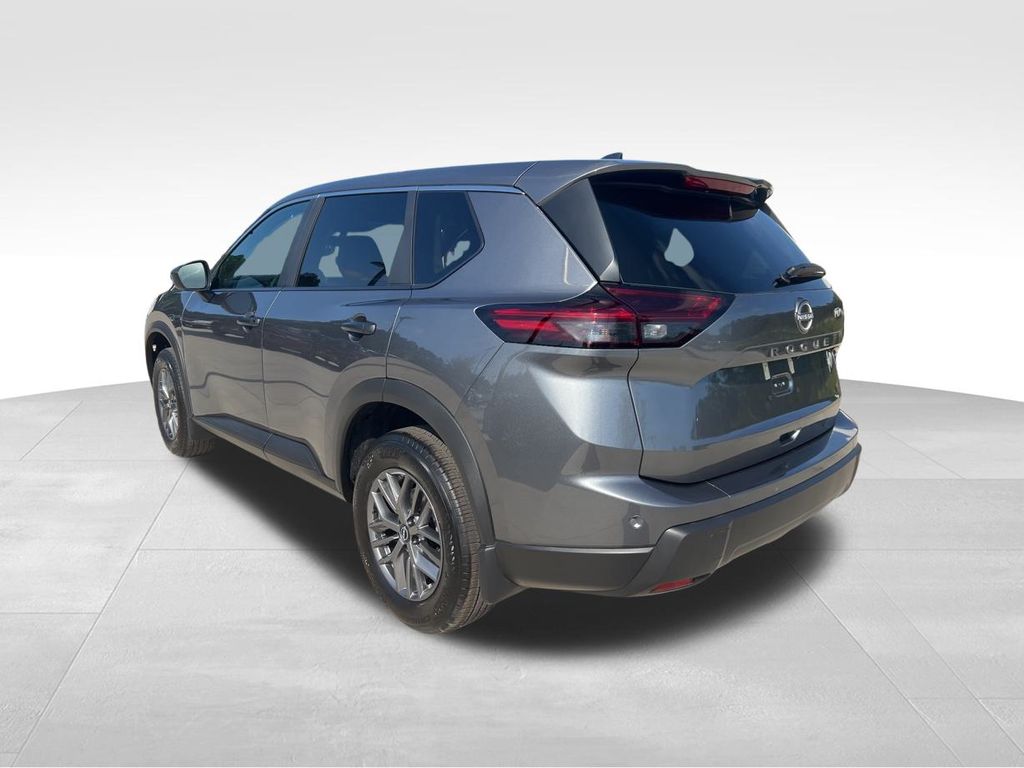 2025 Gun Metallic Nissan Rogue S FWD SUV